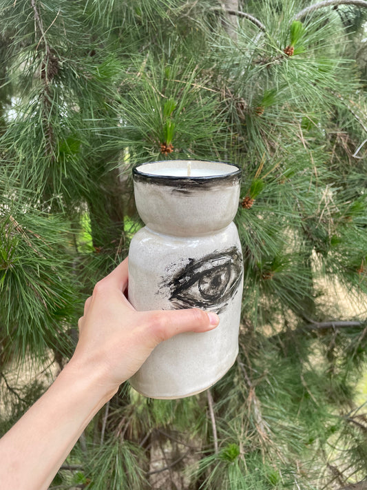 “Eerie” - Velón de soja aroma jazmín