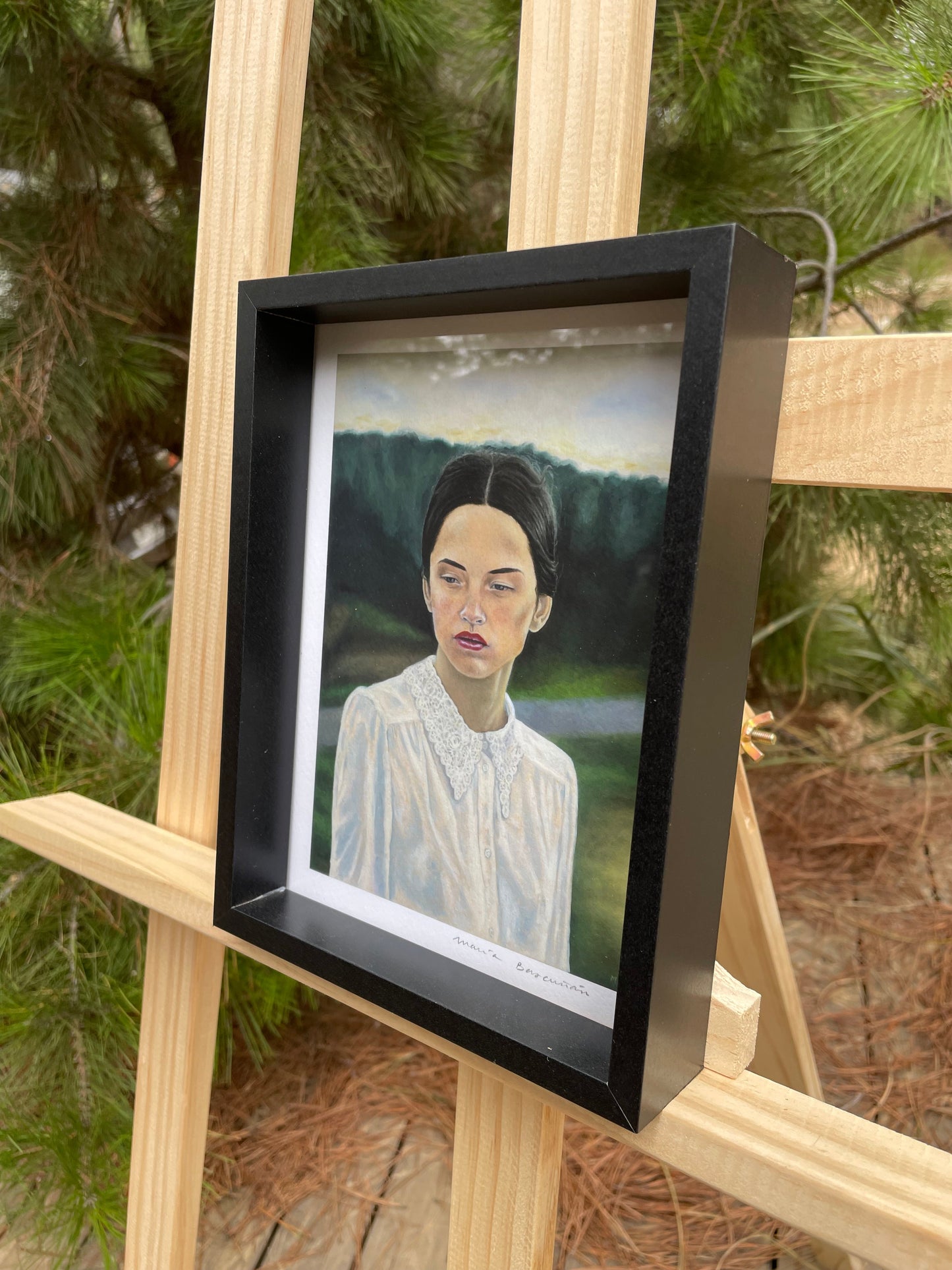 Impresión fine art "Julia" pequeño marco negro - María Bascuñán