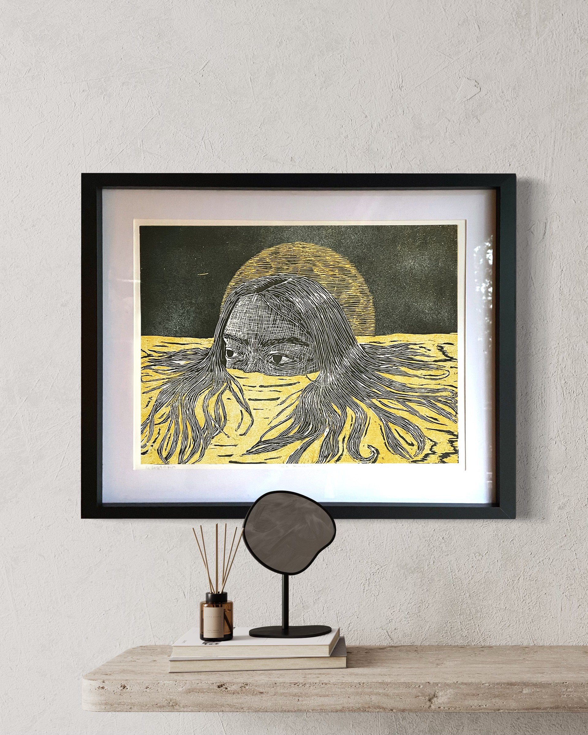 Xilografía "Selene" amarillo full - María Bascuñán